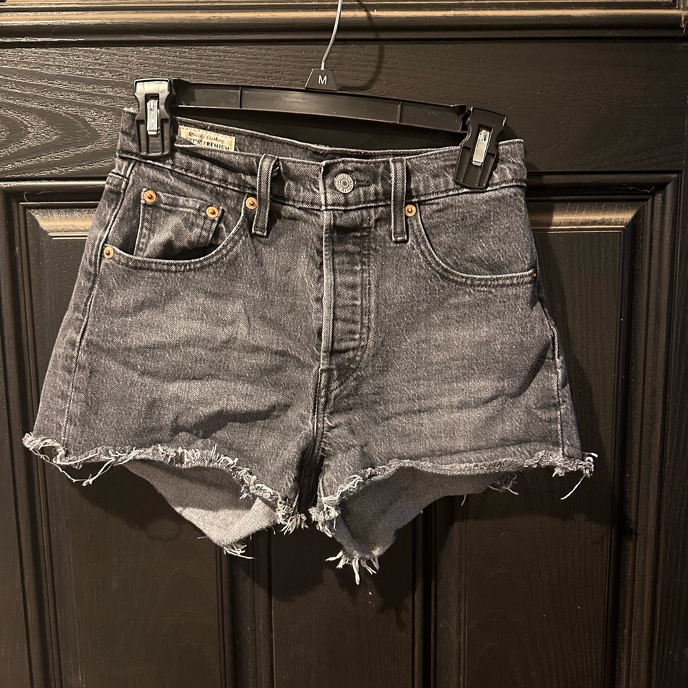 Women's Gray Levi’s Denim Shorts